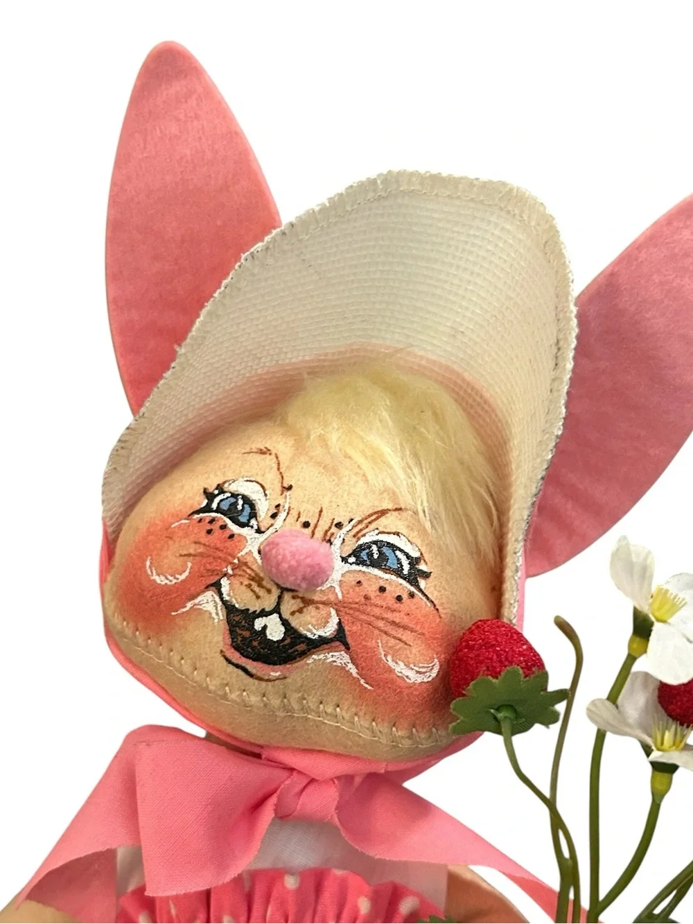 Vintage ‘89 Annalee Bunny Doll Country Girl W Strawberries Collectible 0650 EUC